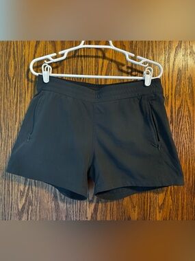 Charcoal Kuhl Shorts size Medium